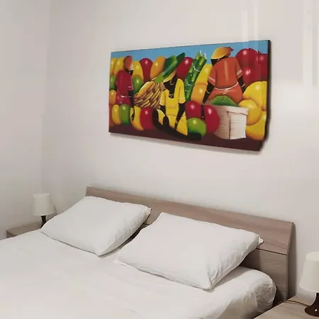A 50mt Dal Policlinico Con Wifi E Aria Condizionata Appartement Bari